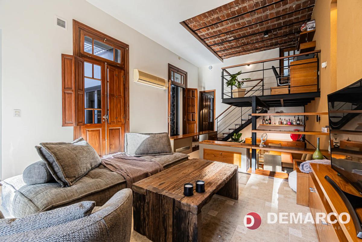 House for sale in Buenos Aires, Ciudad Autónoma de Buenos Aires